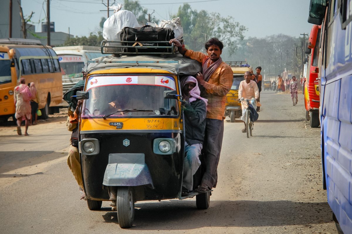 How I Ran My Businesses In 1 Hour A Day While Traveling Through India